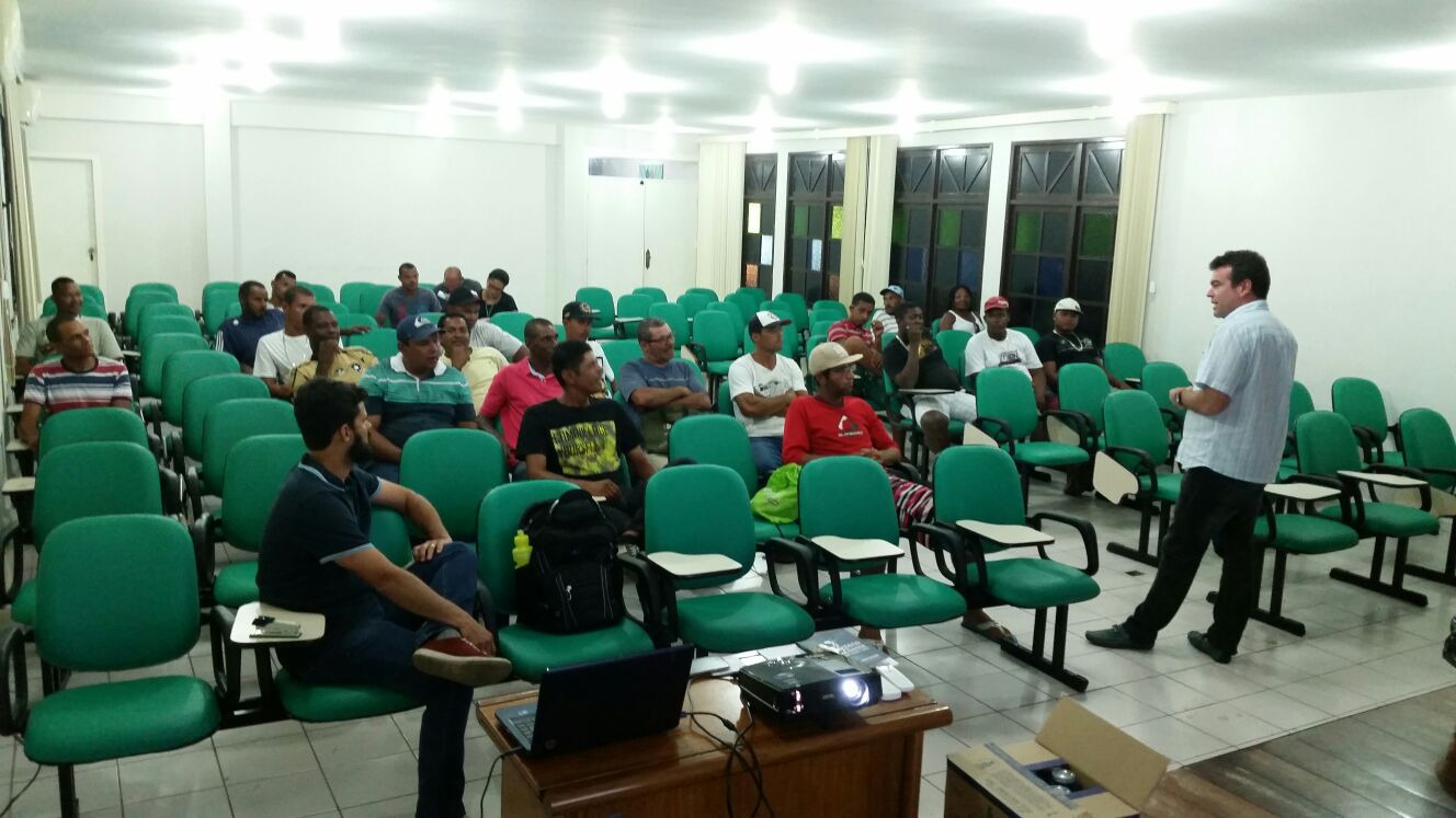 Prefeitura oferta curso profissionalizante para guardadores de carro - SMTT Aracaju